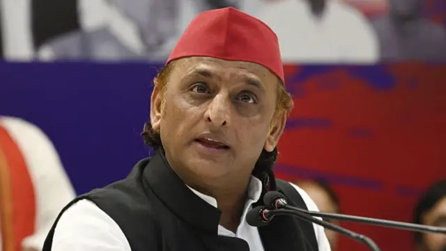 अखिलेश यादव