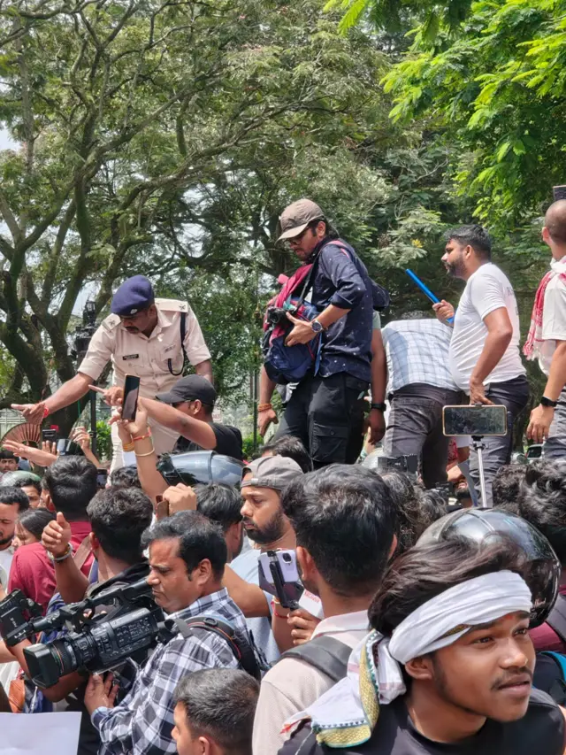विधानसभा मार्च