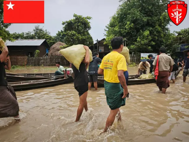 ဩဂုတ် ၈ ရက်က ရွှေဘိုမြို့နယ်ထဲ ရေကြီးနေတဲ့မြင်ကွင်း
