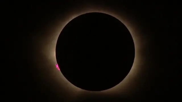 La vista del eclipse total en Islandia