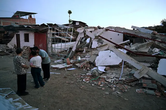 Daños por el terremoto en El Cairo, Valle.