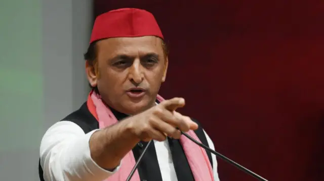 अखिलेश यादव