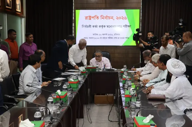 জামায়াত মনোনীত অলি আহমদের মনোনয়নপত্র যাচাই বাছাই করছে নির্বাচন কমিশন