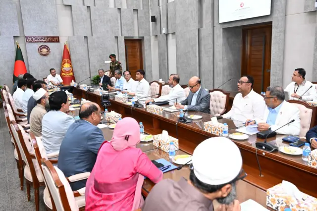প্রধানমন্ত্রীর সভাপতিত্বে হওয়া এক সভায় বিন্না ঘাস নিয়ে আলোচনা হয়েছে বলে জানিয়েছে প্রধানমন্ত্রীর কার্যালয়