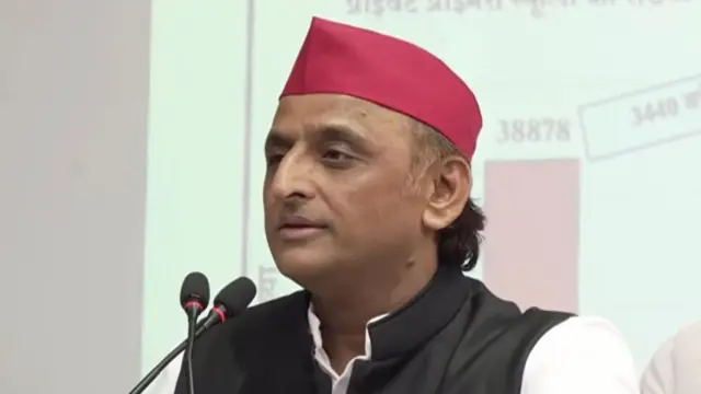 अखिलेश यादव