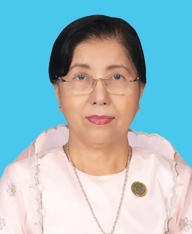 ဗဟိုဘဏ် ဥက္ကဋ္ဌအသစ်ဖြစ်လာတဲ့ ဒေါက်တာခင်နိုင်ဦး