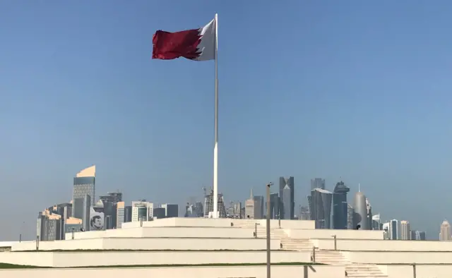 Qadar ayaa sheegtay in dhexdhexaadiyeyaashu ay sii wadaan dadaalladooda ay ku raadinayaan xal diblomaasiyadeed oo lagu xalliyo khilaafka u dhexeeya Iiraan iyo Maraykanka,