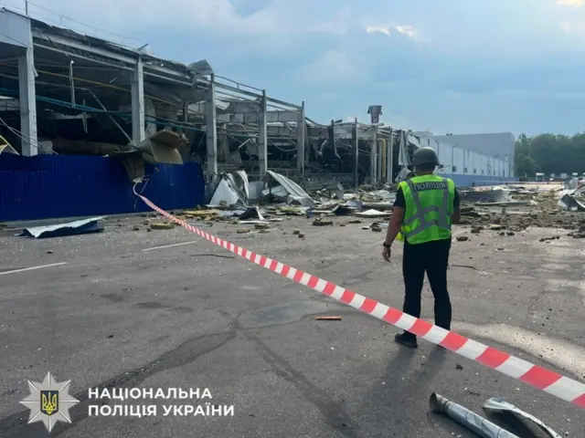 Последствия атаки на склады в Киевской области