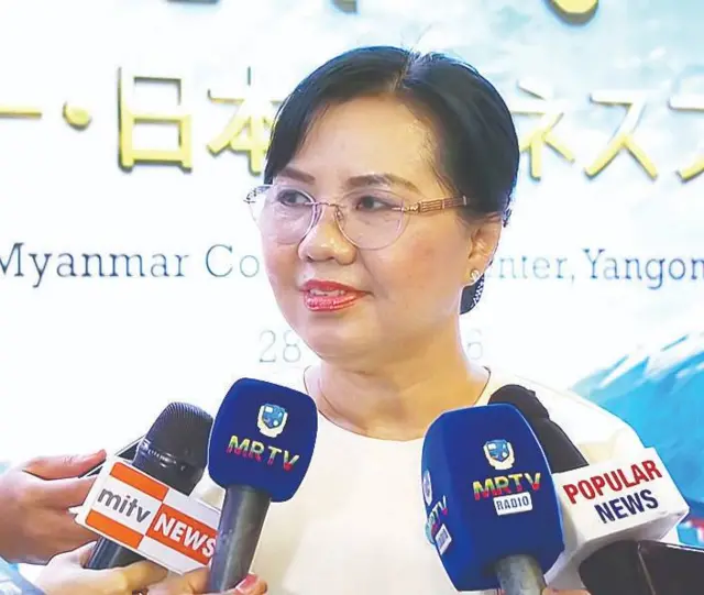 သမ္မတရုံးပြောရေးဆိုခွင့်ရှိသူ ဒေါက်တာ ဒေါ်ခိုင်ခိုင်စိုး (ပုံဟောင်း)