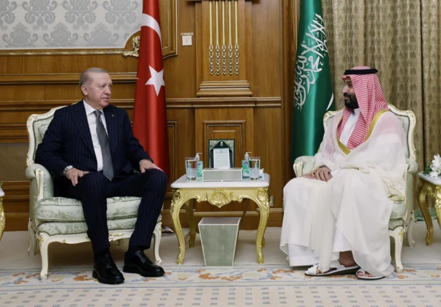 Picha ya Rais wa Uturuki Tayyip Erdoğan na Mwanamfalme wa Saudi Arabia Mohammed bin Salman