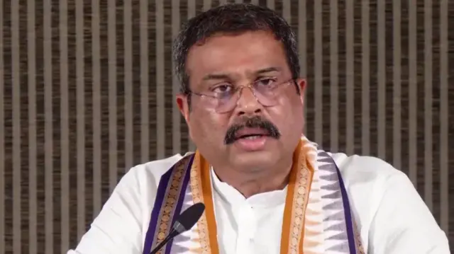 जेन ज़ी के आंदोलन की वजह से धर्मेंद्र प्रधान को शिक्षा मंत्री के पद से इस्तीफ़ा देना पड़ा था