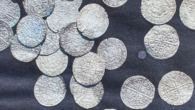 Se espera que las monedas alcancen los 30.000 £ en una subasta