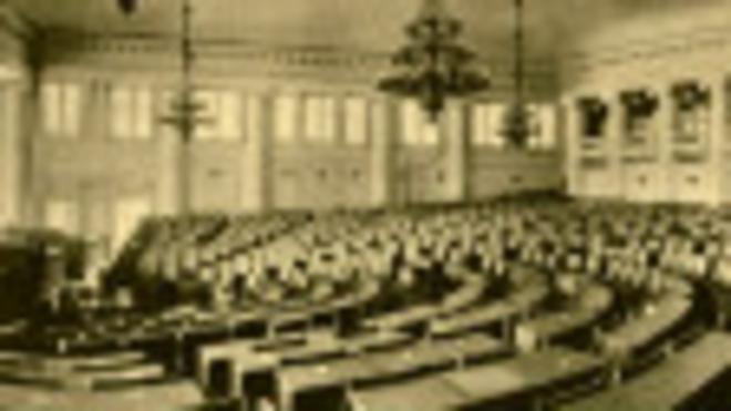 Зал заседаний дореволюционной Госдумы в Таврическом дворце