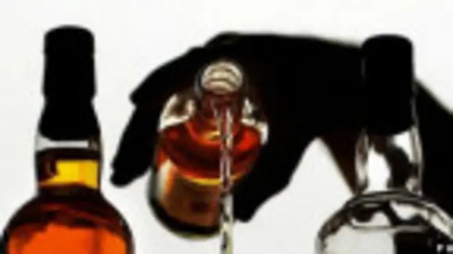 Більшість громадян України вживає алкогольні напої