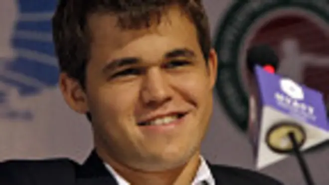 Magnus Carlsen frente a Viswanathan Anan