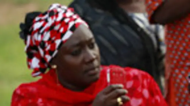 Mujer protesta en Chibok, Nigeria