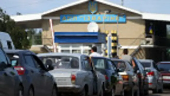 Литва звинувачує Росію у блокуванні вантажівок на кордоні