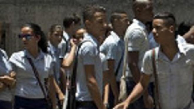 Estudiantes cubanos
