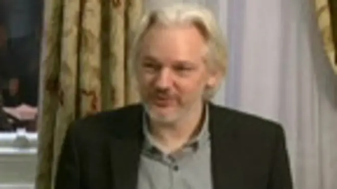 Ассанж заявил, что покинет посольство Эквадора