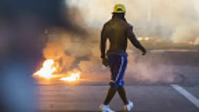 В Фергюсоне не утихают беспорядки