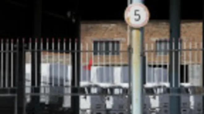 Convoy de asistencia rusa comienza a pasar aduanas