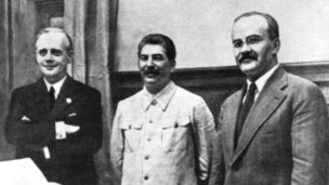 Подписание пакта Молотова-Риббентропа (23 августа 1939 г.)
