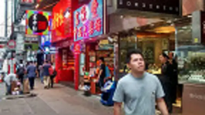 佔領中環旺角佔領區商戶開門營業（BBC中文網圖片7/10/2014）