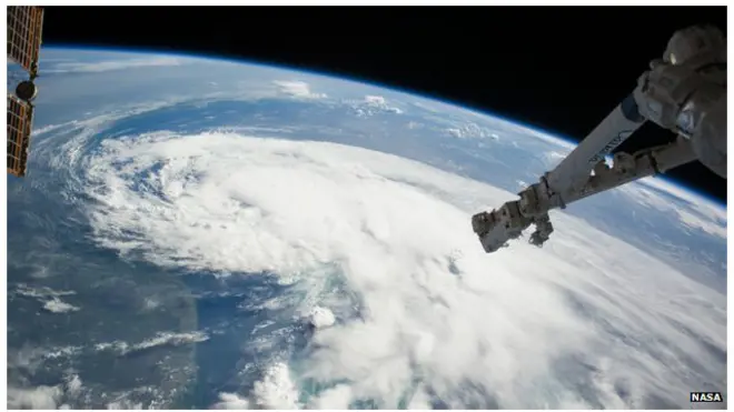 Косм?чне см?ття