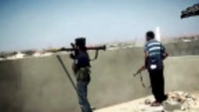 Невідомий літак обстріляв аеропорт у Триполі