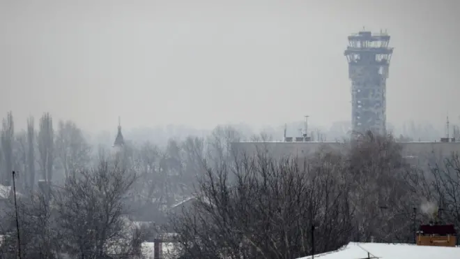 Старый терминал аэропорта в Донецке