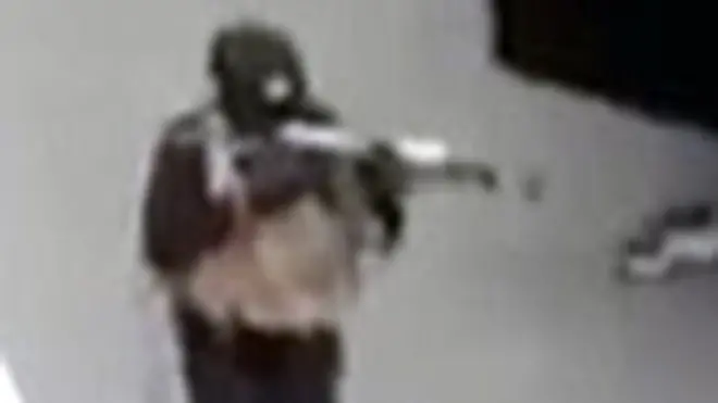 Теракт в Париже: нападавших было трое