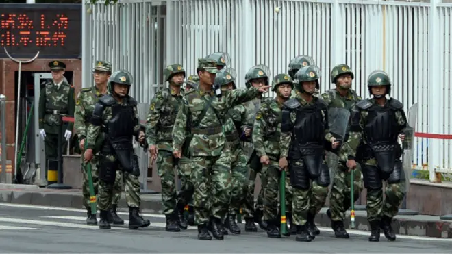 Polisi di Xinjiang