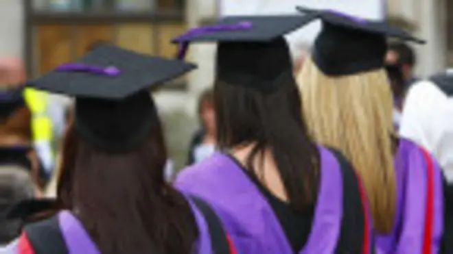 Випускники