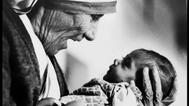 motivasi bunda teresa dipertanyakan politisi india