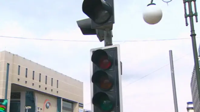 Выключенный светофор в Турции