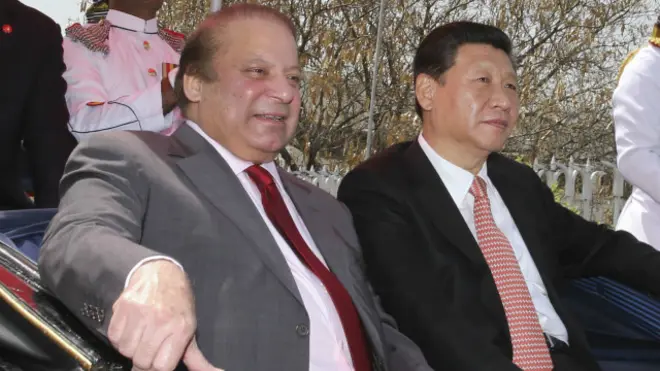 नवाज़ शरीफ़ के साथ शी ज़िनपिंग