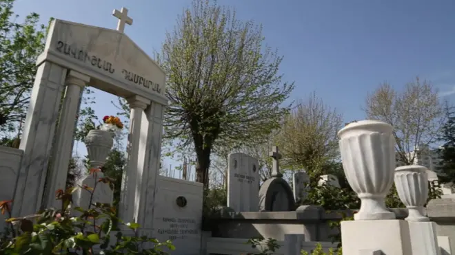 Армянское кладбище в Стамбуле