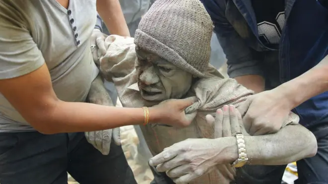 हिंदी ब्रेकिंग