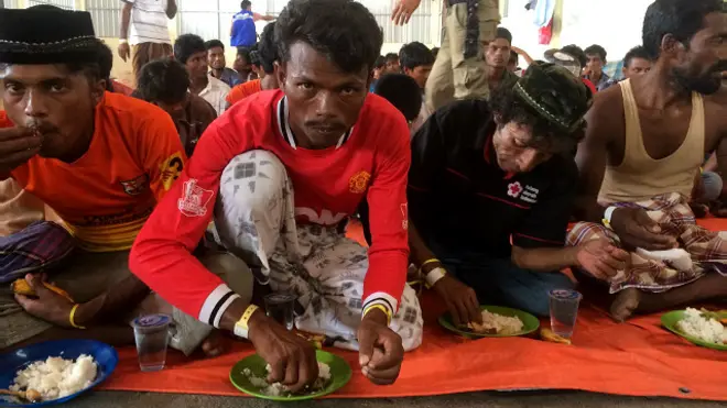 प्रवासी