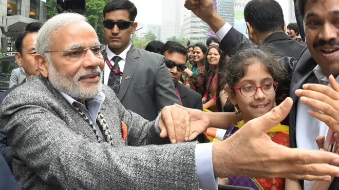 नरेंद्र मोदी