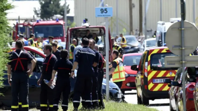 Serangan di dekat kota Lyon