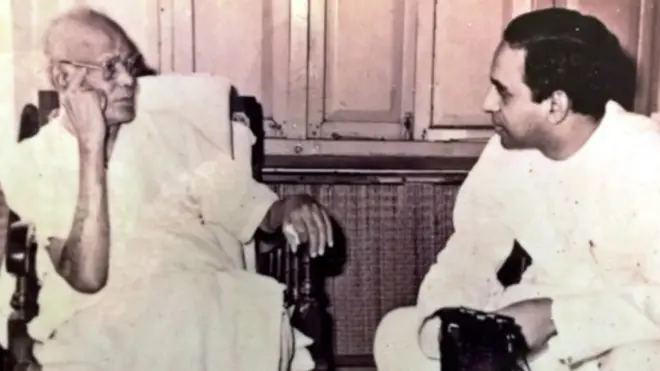 जयप्रकाश नारायण के साथ सुब्रमण्यम स्वामी.