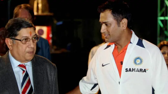 महेंद्र सिंह धोनी और श्रीनिवासन