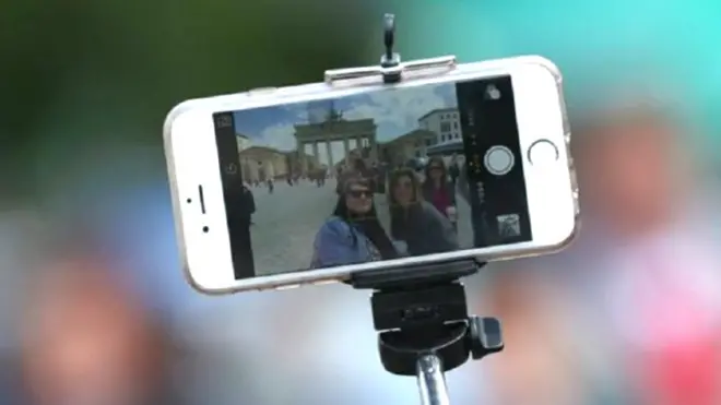 सेल्फी स्टिक