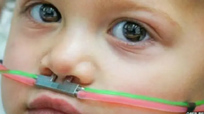 Ребенок во время эксперимента