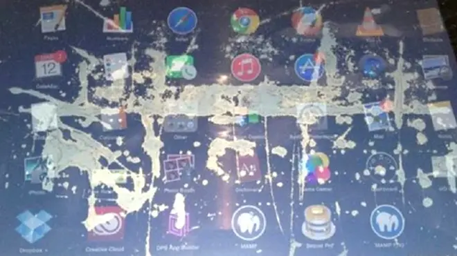 एपल मैकबुक