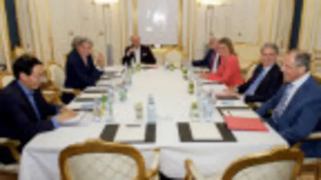 Олланд закликав Іран допомогти у вирішенні конфлікту в Сирії