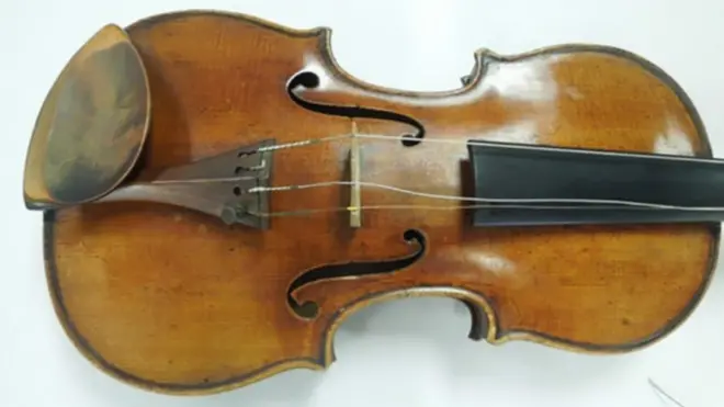 Biola Stradivarius
