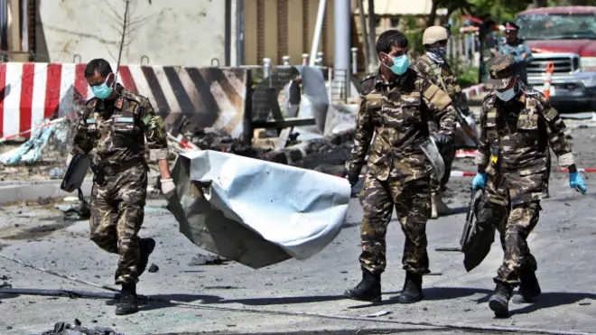 काबुल में एयरपोर्ट रो़ड पर धमाका