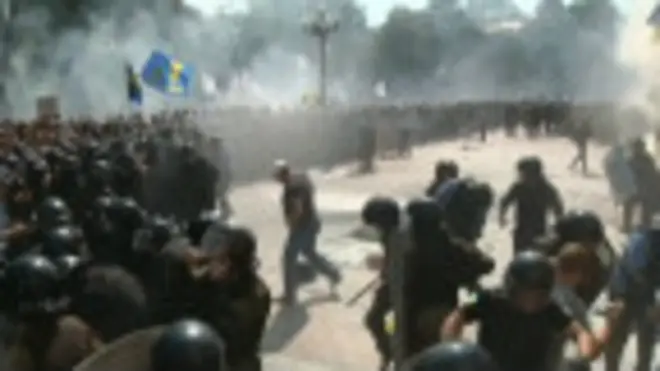 Самопомощь: в столкновениях под Радой виновны силовики